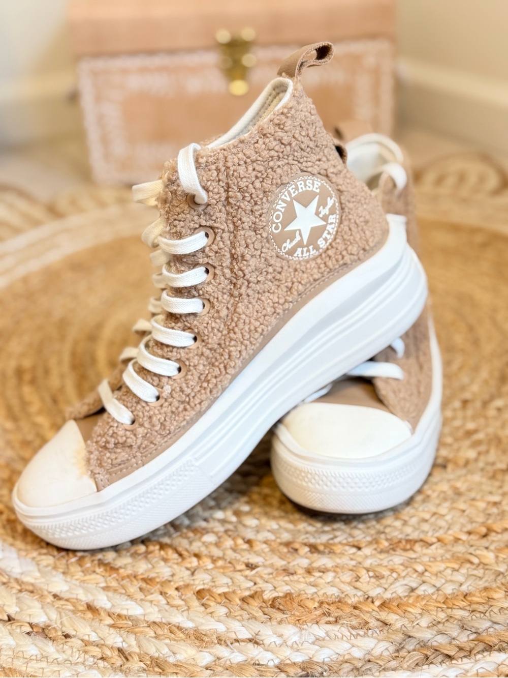 🌾 Converse Sherpa High Top Sneakers in Taupe and White NEW